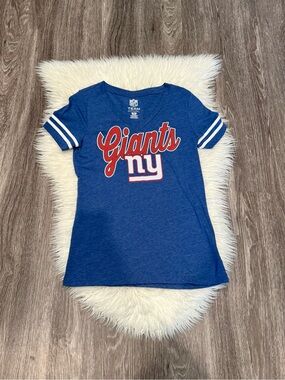 NFL Team New York Giants women's short-sleeve V-neck t-shirt
